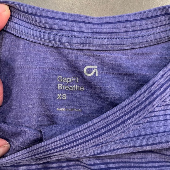 Tops - Picture 2 of 3